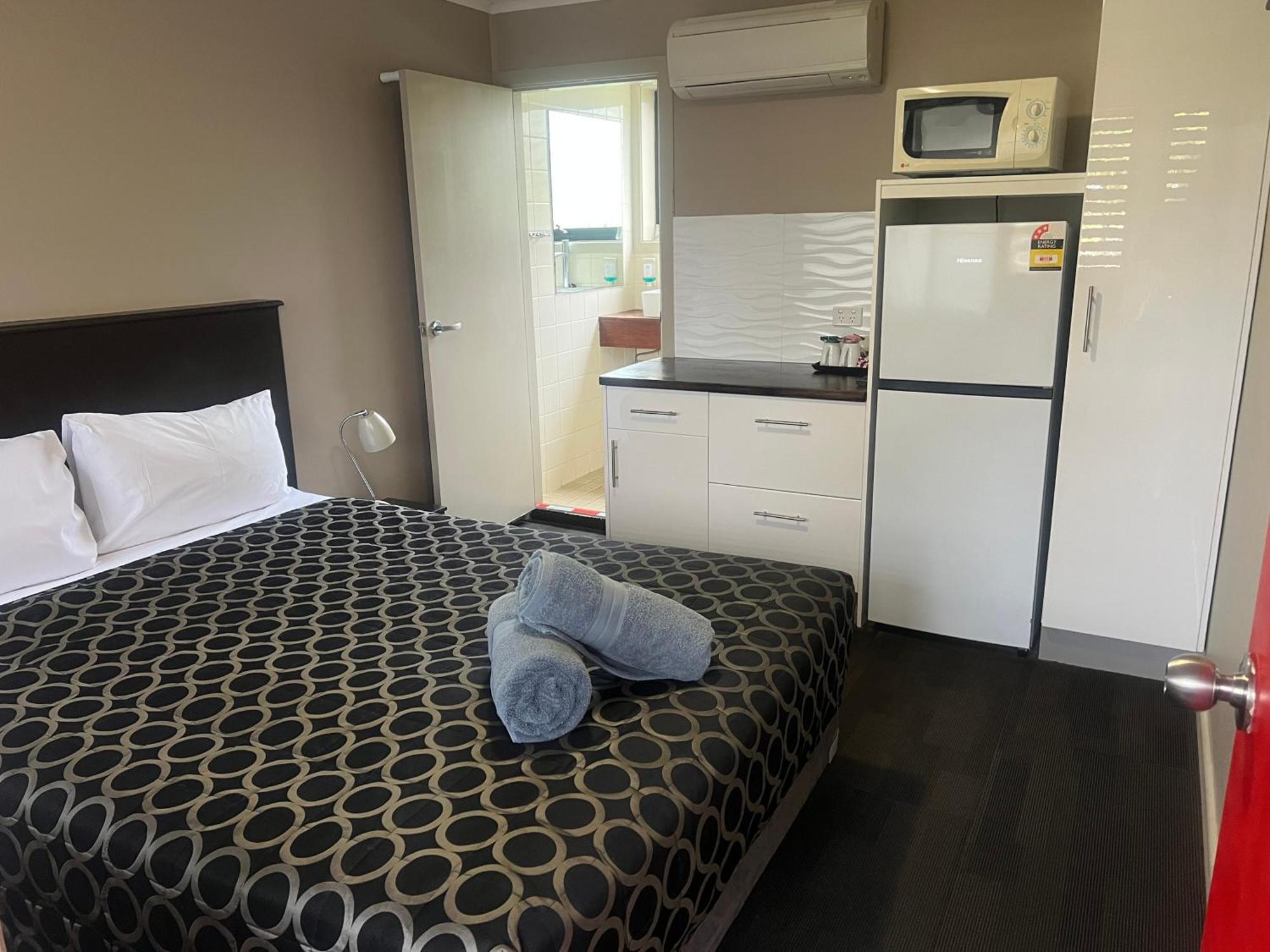 Narrabri Motel And Caravan Park ภายนอก รูปภาพ