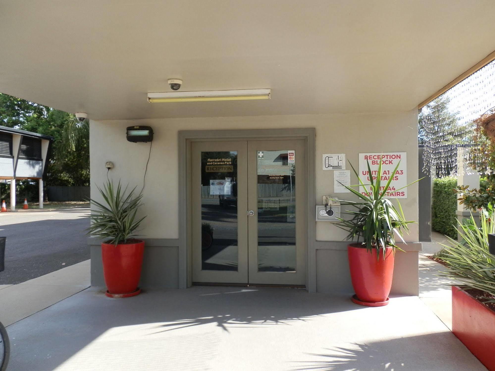 Narrabri Motel And Caravan Park ภายนอก รูปภาพ
